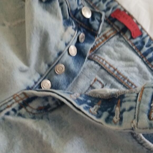 SIGNITURE Jean Shorts Sz. 8 Women's - Picture 6 of 8